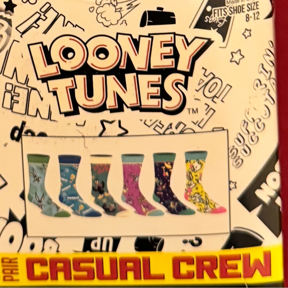 NEW Looney Tunes Classic Characters 6-Pack Crew Socks 8-12